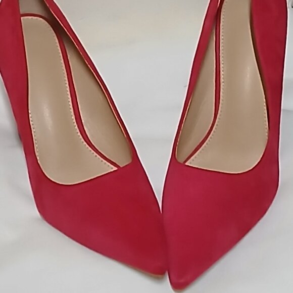 Woman's shoes - Picture 1 of 6